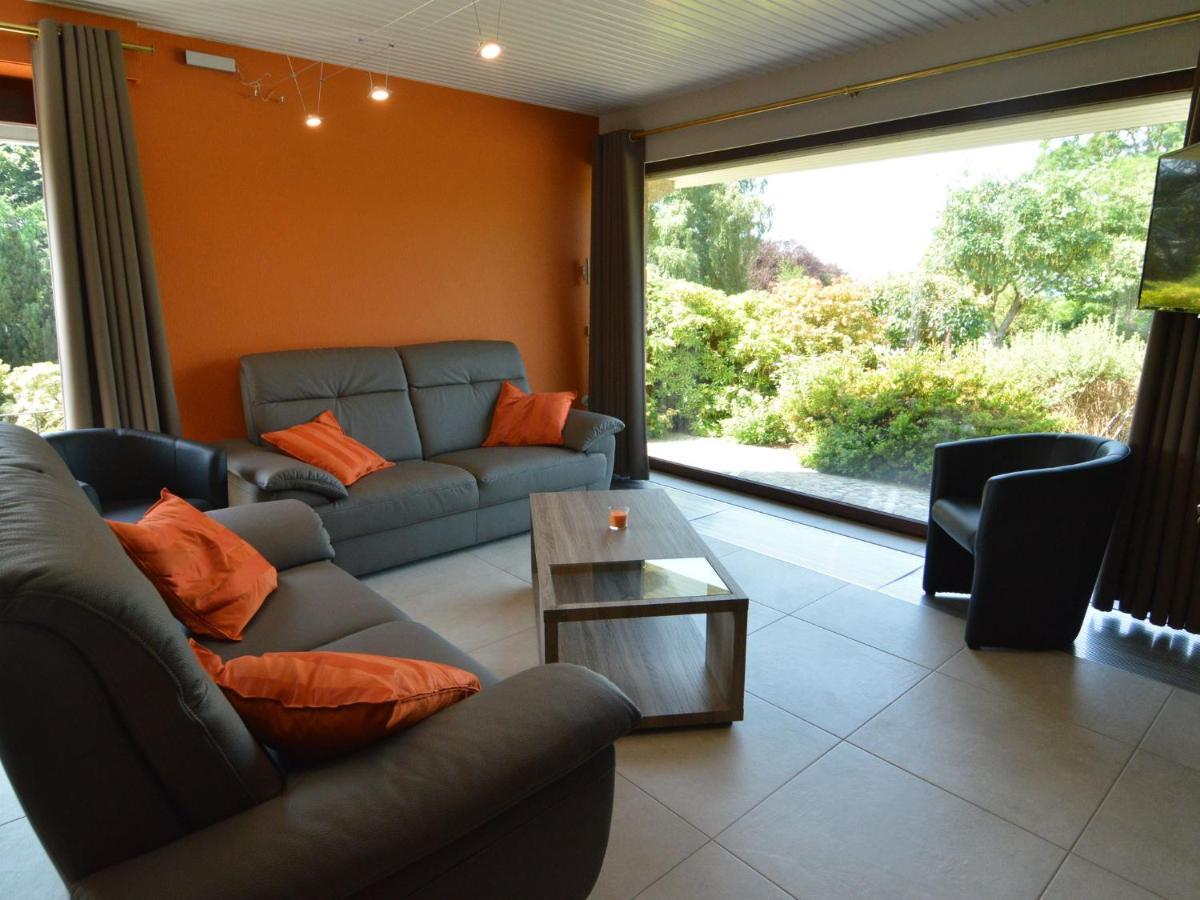 Elegant Villa In Stavelot With Fitness Playroom Ngoại thất bức ảnh