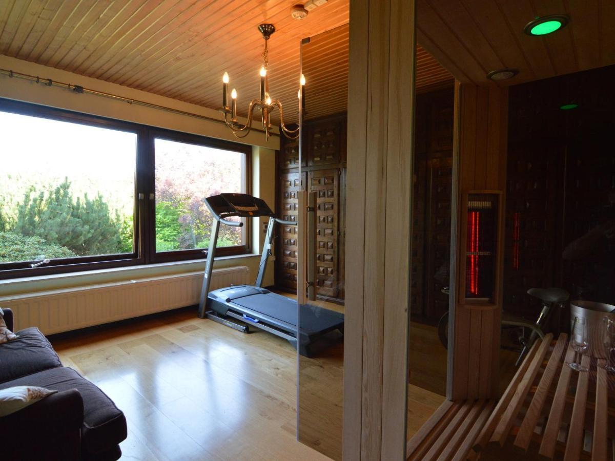 Elegant Villa In Stavelot With Fitness Playroom Ngoại thất bức ảnh